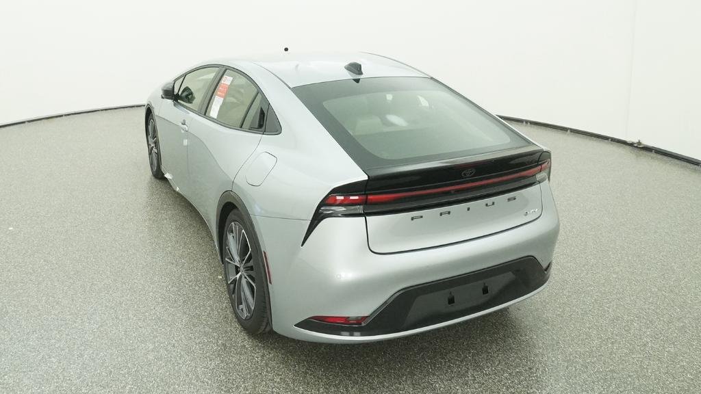 New 2026 Cutting Edge Toyota XLE image 18