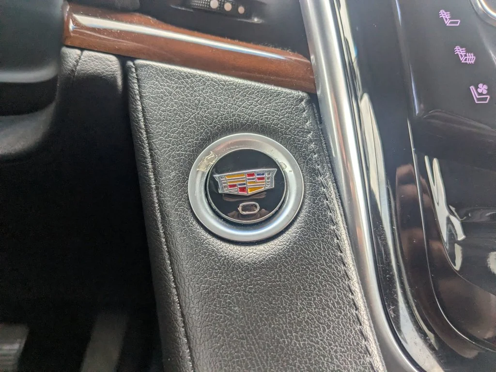 Used 2019 Black Raven Cadillac Luxury image 20