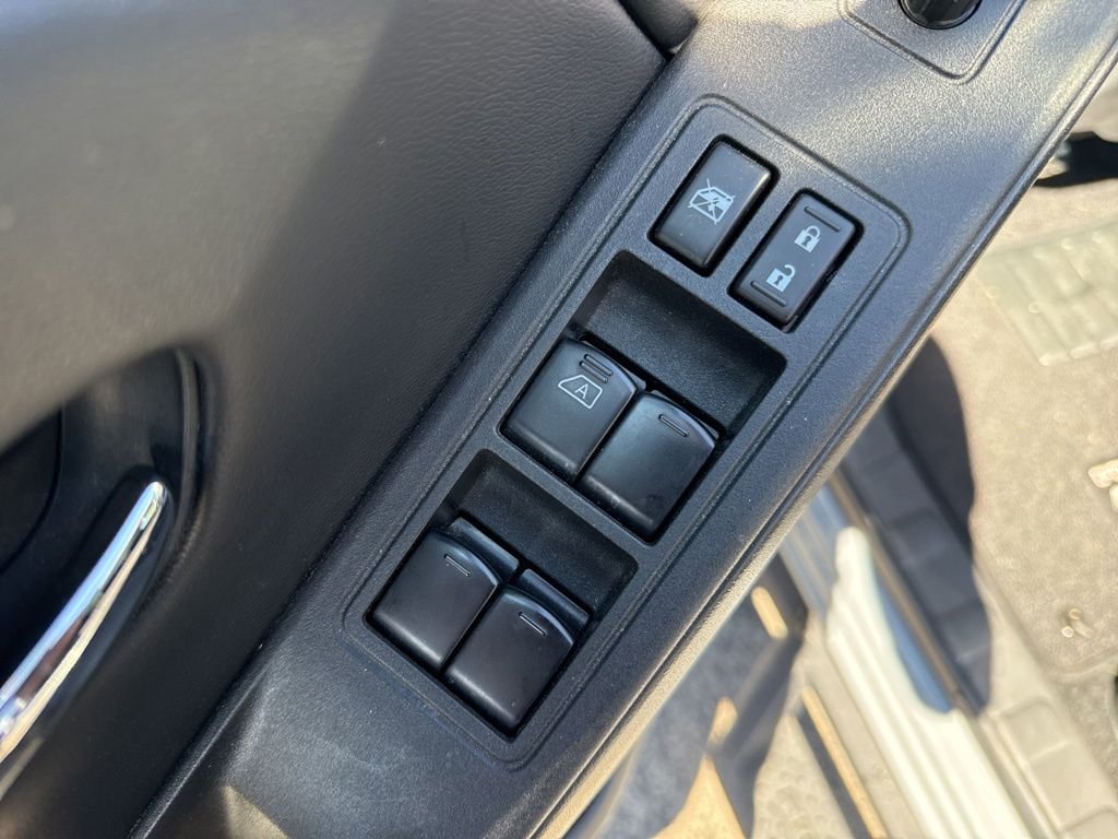 Used 2025 Gray Nissan PRO-4X image 22