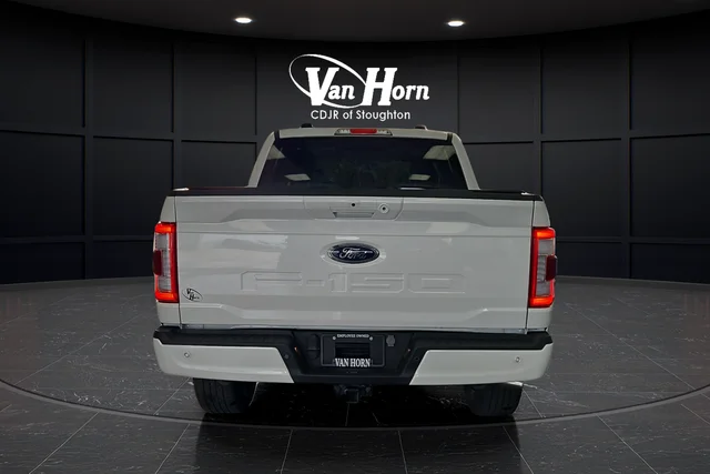 Used 2023 Star White Metallic Tri-Coat Ford Lariat image 6