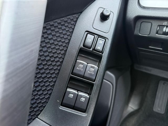 Used 2017 Crystal Black Silica Subaru 2.5i image 25