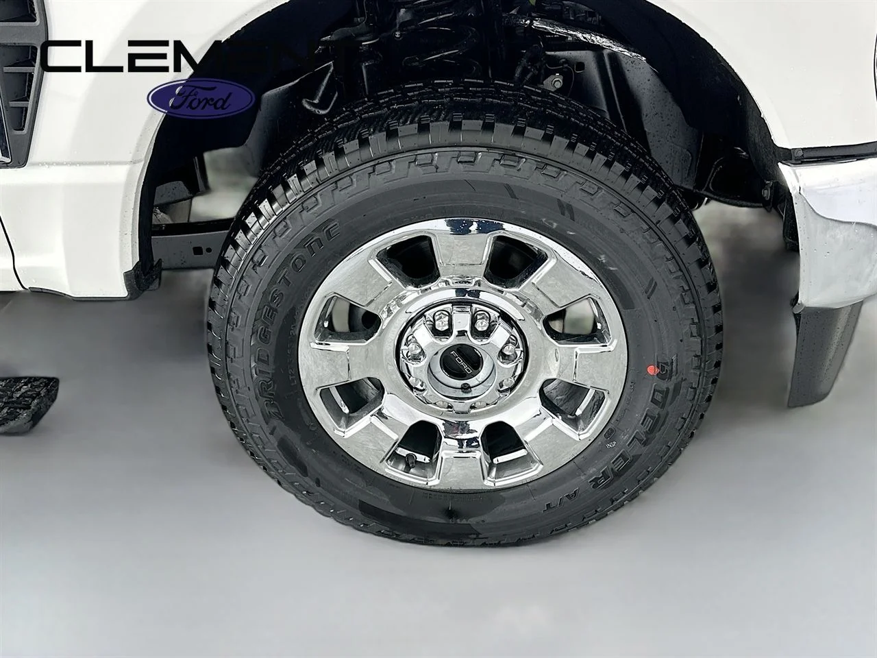 New 2026 Star White Metallic Tri-Coat Ford F-350® King Ranch® image 35