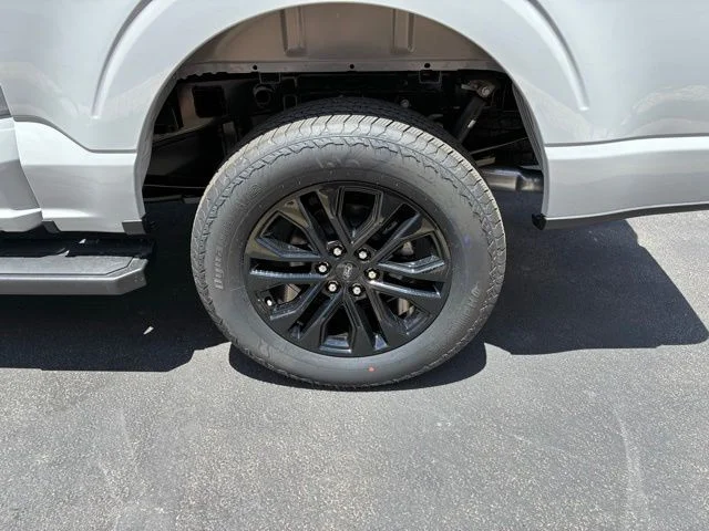 New 2026 Avalanche Ford Lariat image 17