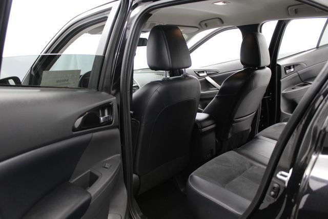 Used 2024  Mitsubishi SEL image 25