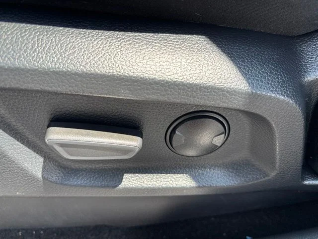 Used 2021 White Ford Lariat image 21