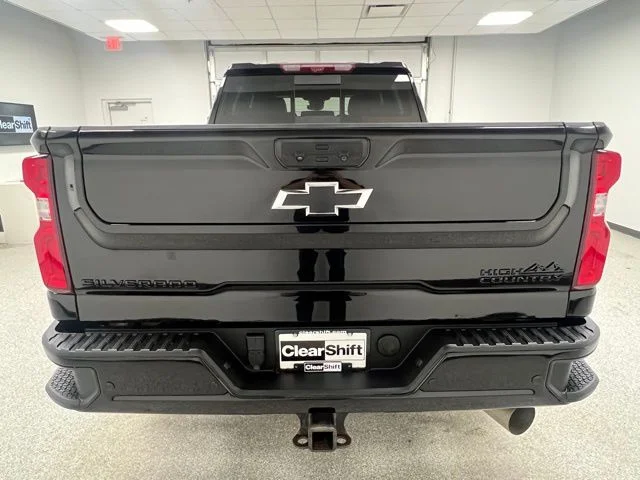 Used 2024 Black Chevrolet High Country image 9
