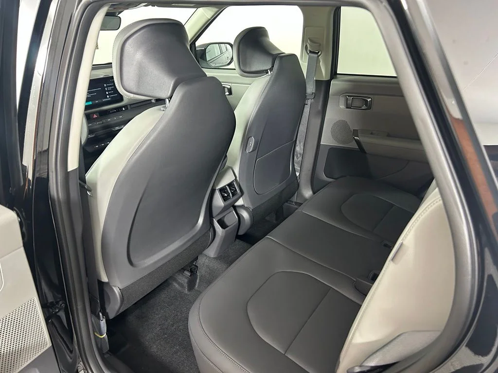 New 2027 Aurora Black Pearl Kia EX image 12