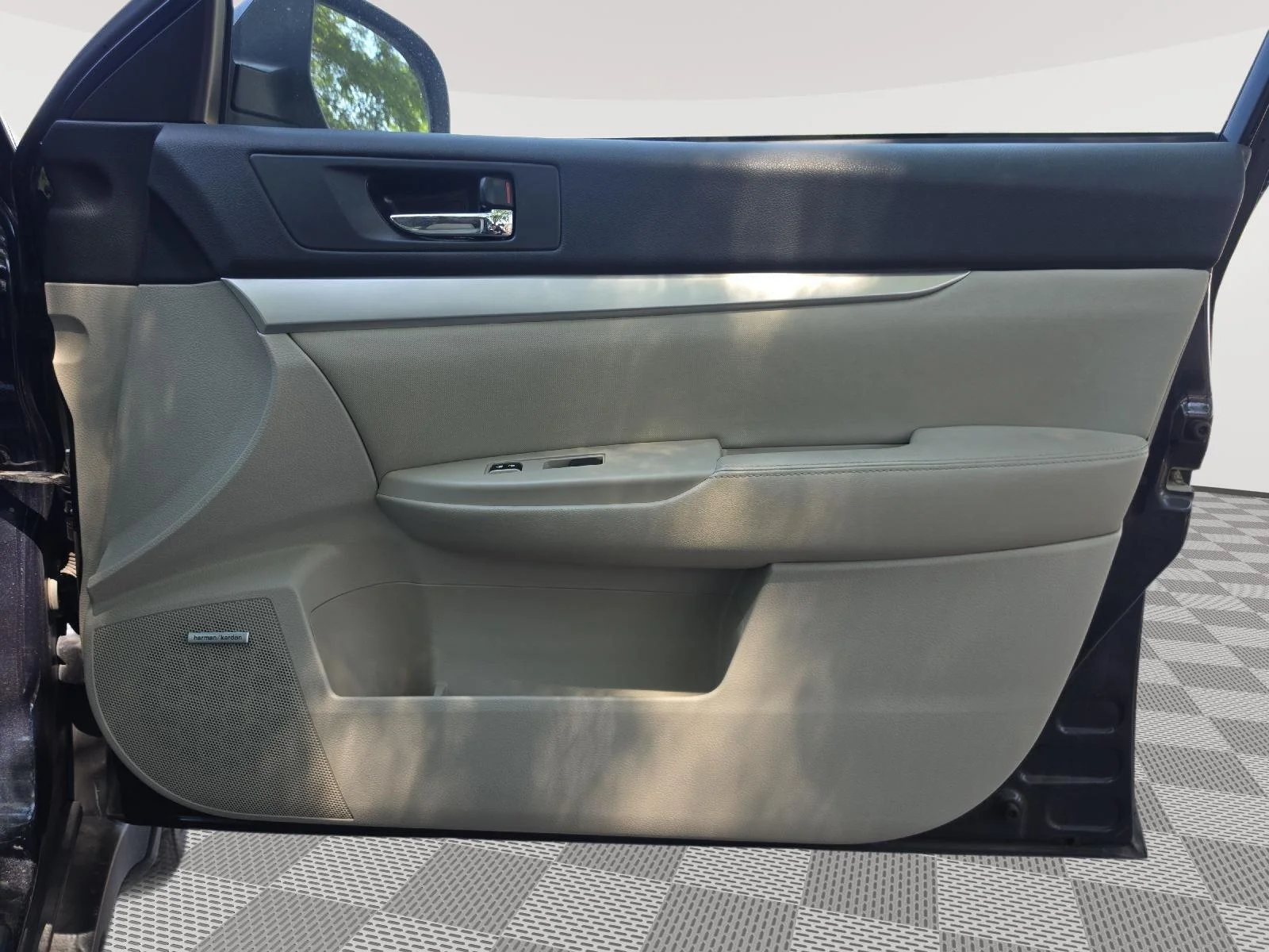 Used 2012 Deep Indigo Pearl Subaru 2.5i Prem image 29
