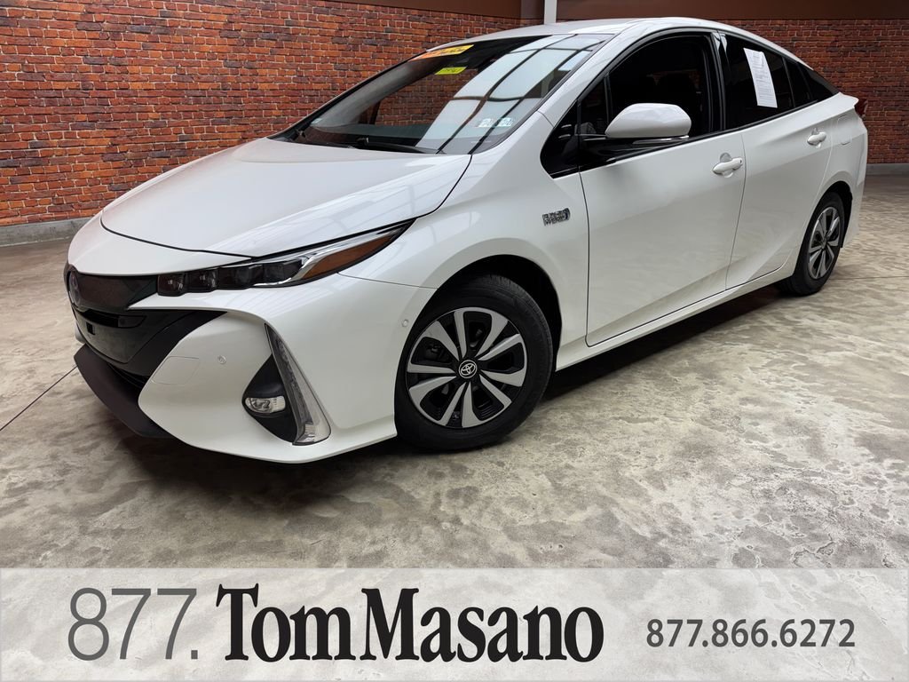 2019 Toyota Prius Prime Advanced's photo