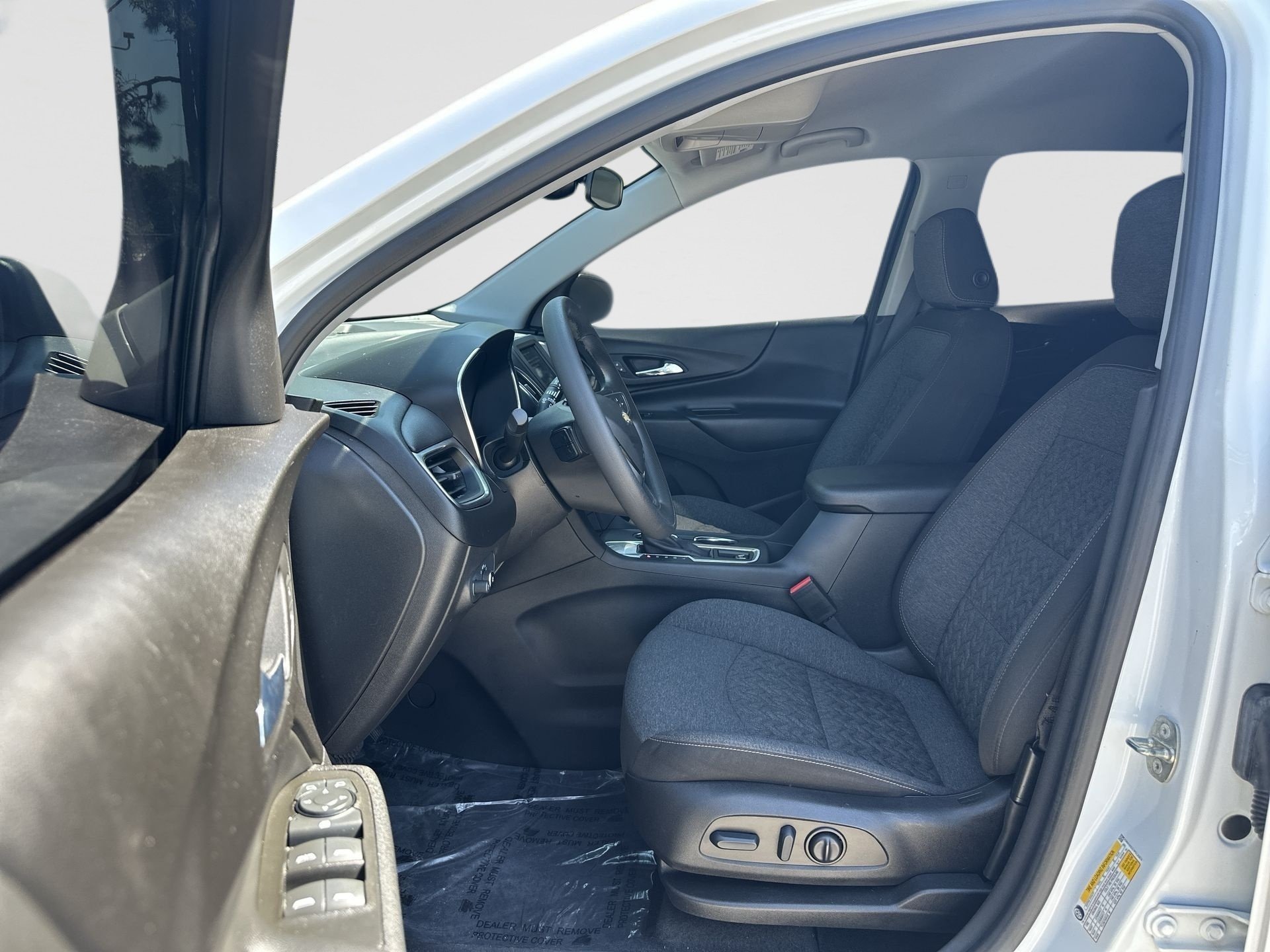 2023 Chevrolet Equinox LT - Photo 19