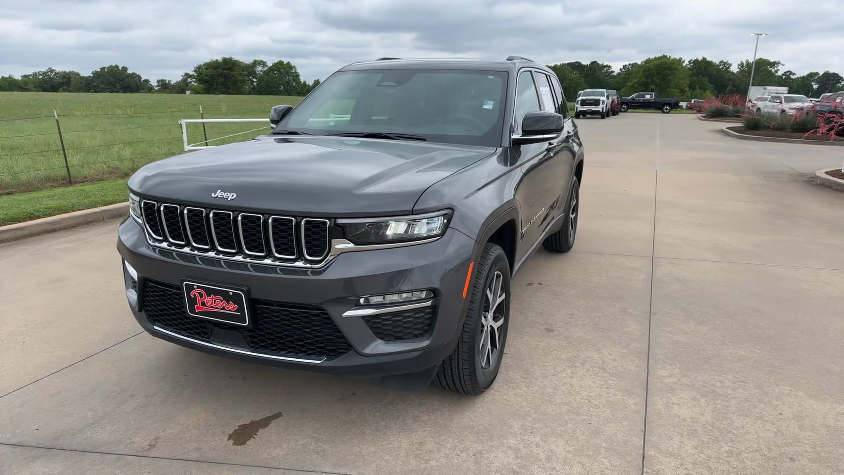 Used 2025 Baltic Gray Metallic Clearcoat Jeep Limited image 4