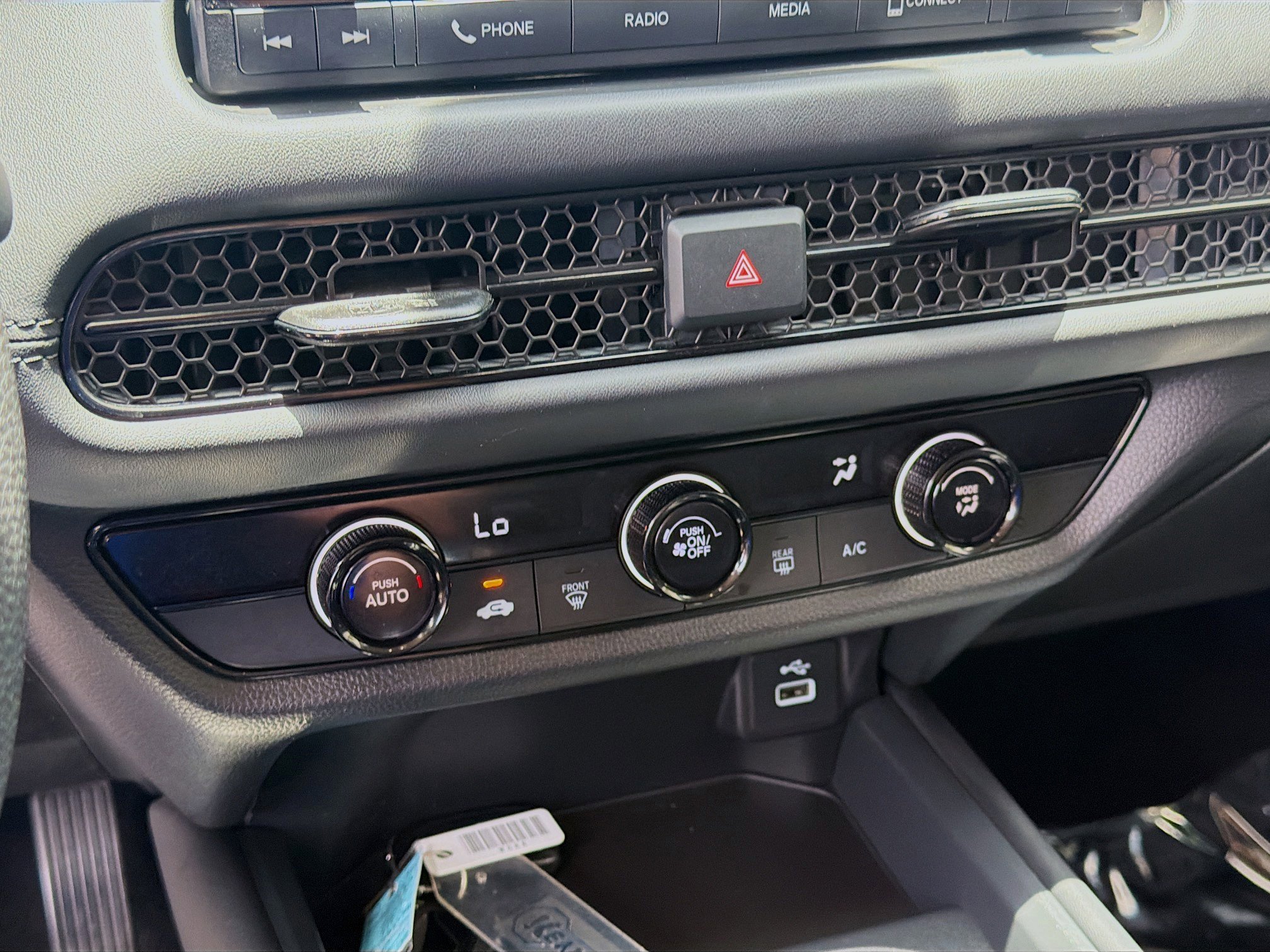 2025 Honda HR-V LX - Photo 14