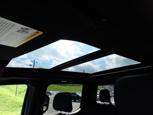 Used 2022 Silver Ford XLT image 22
