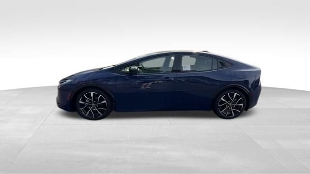 2026 Toyota Prius Plug-in Hybrid XSE Premium - Photo 3