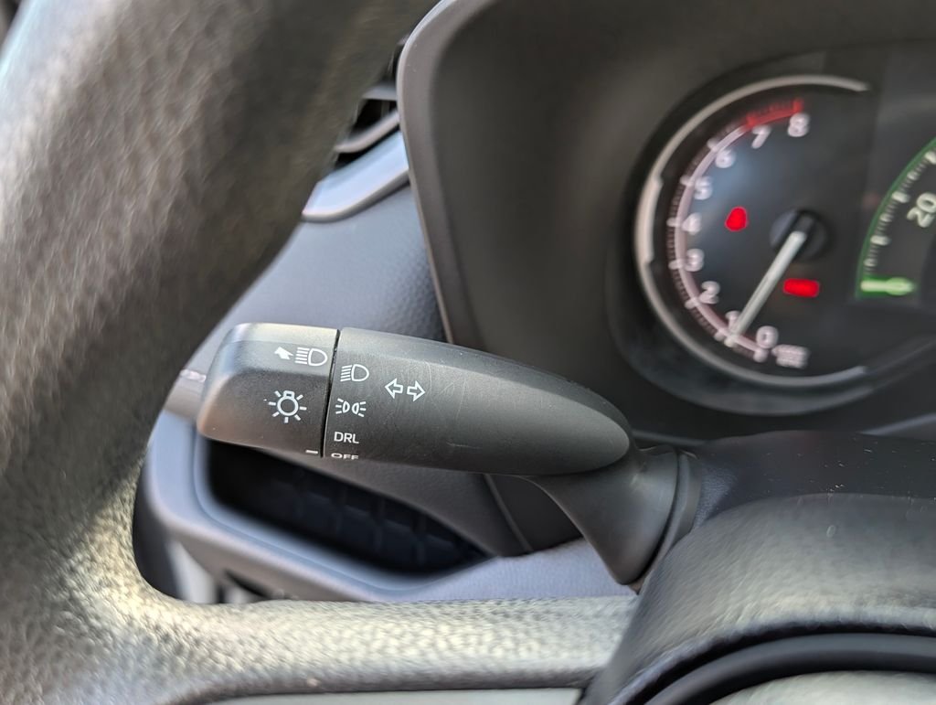 2024 Toyota RAV4 LE - Photo 29