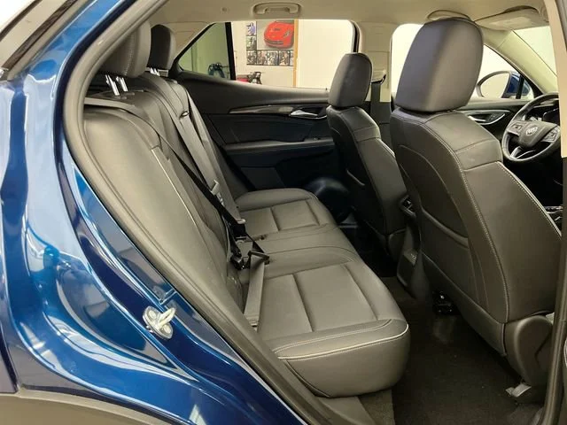 Certified Used 2023 Sapphire Metallic Buick Essence image 17
