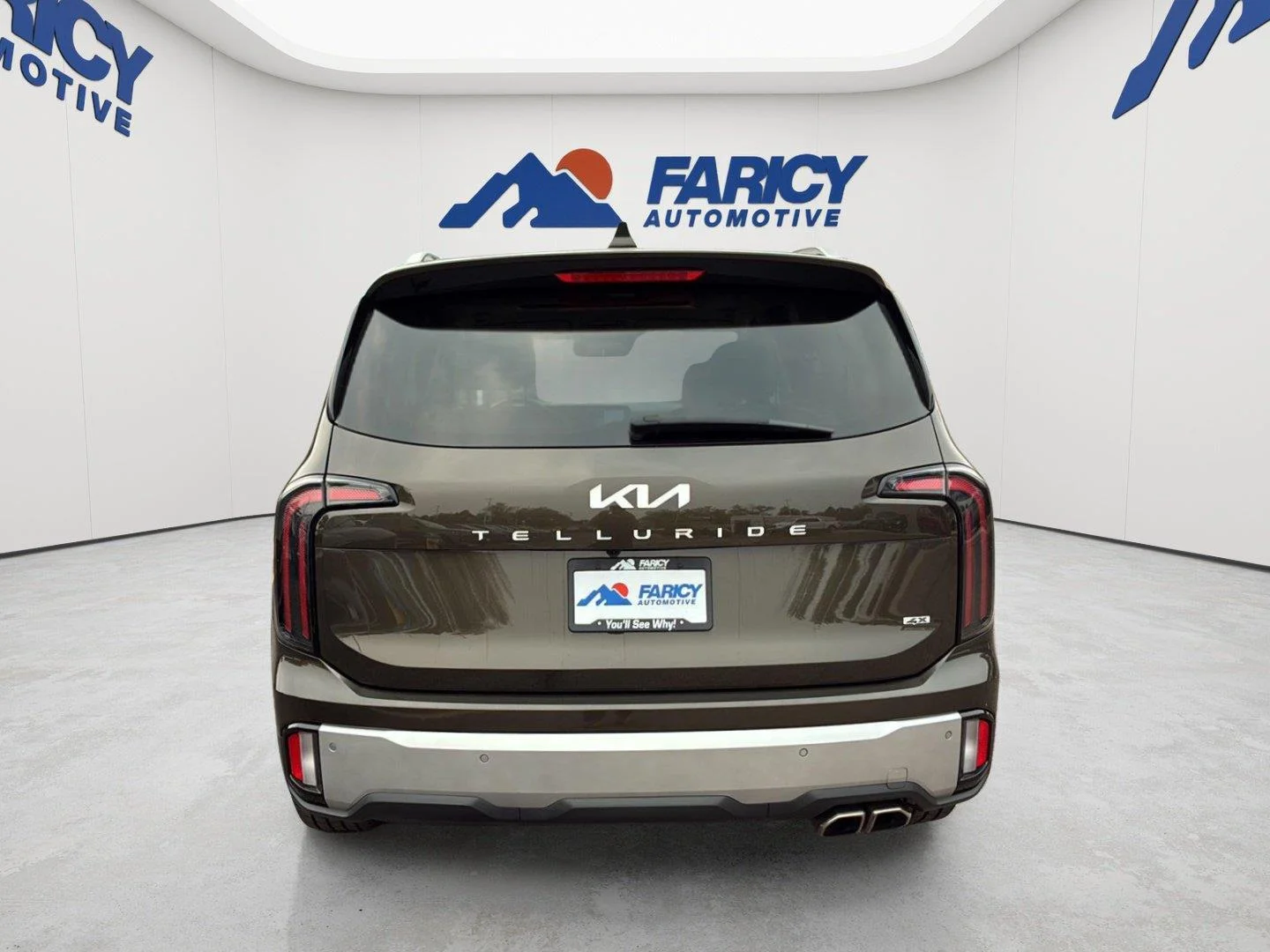Used 2024 Dark Moss Kia SX image 5