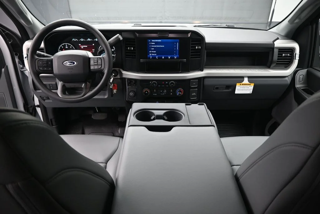New 2026 Oxford White Ford XL image 17