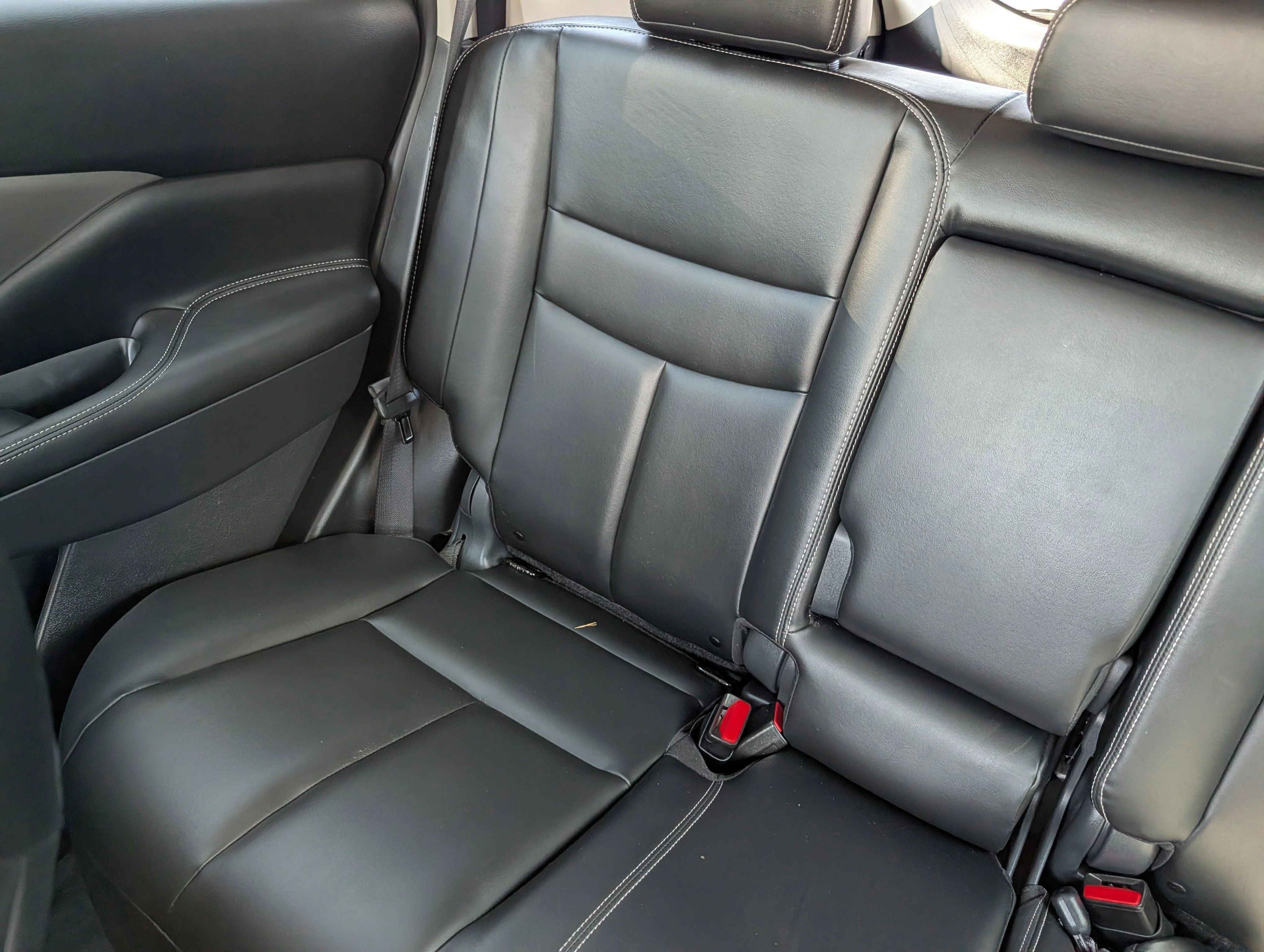 Used 2024 Boulder Gray Pearl Nissan SV image 12