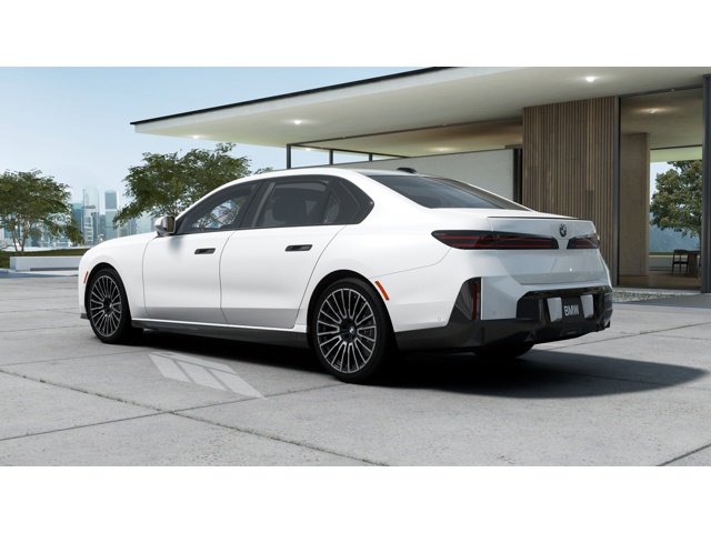 New 2027 Mineral White Metallic BMW 740i xDrive image 2
