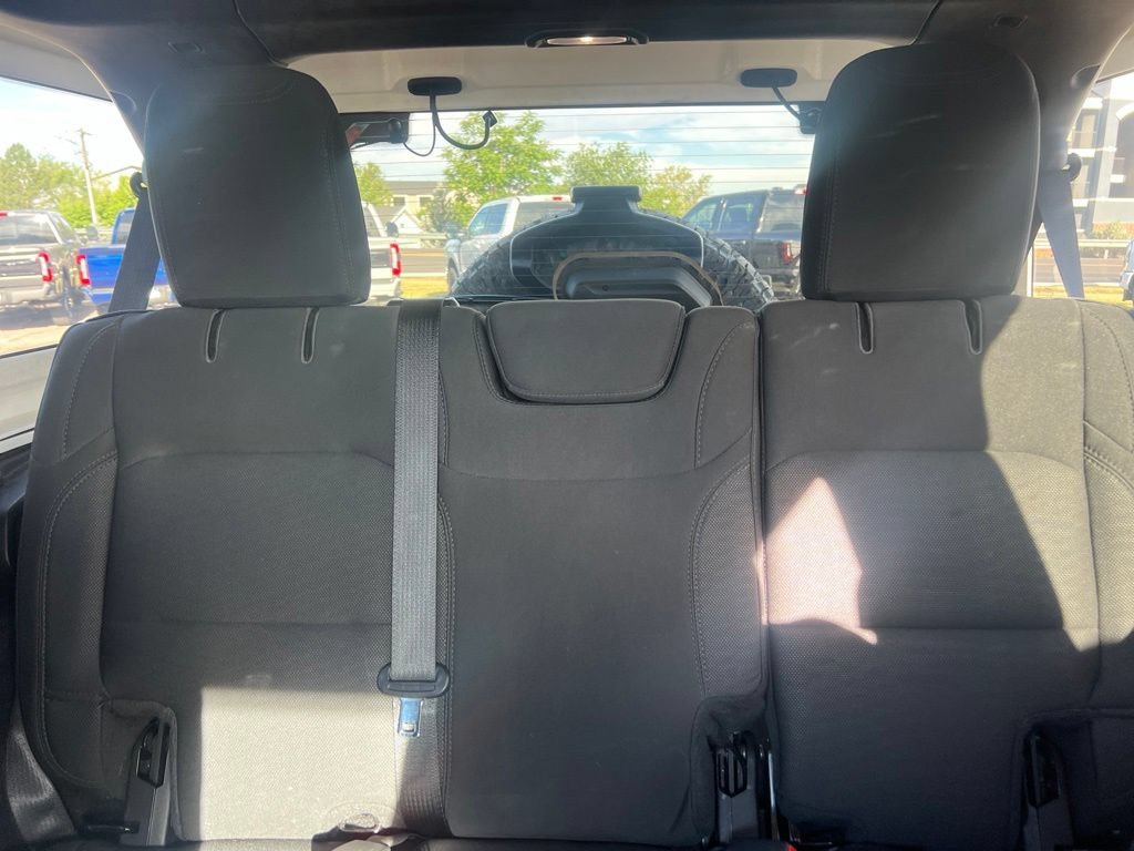 Used 2020 Bright White Clearcoat Jeep Unlimited Sahara image 19