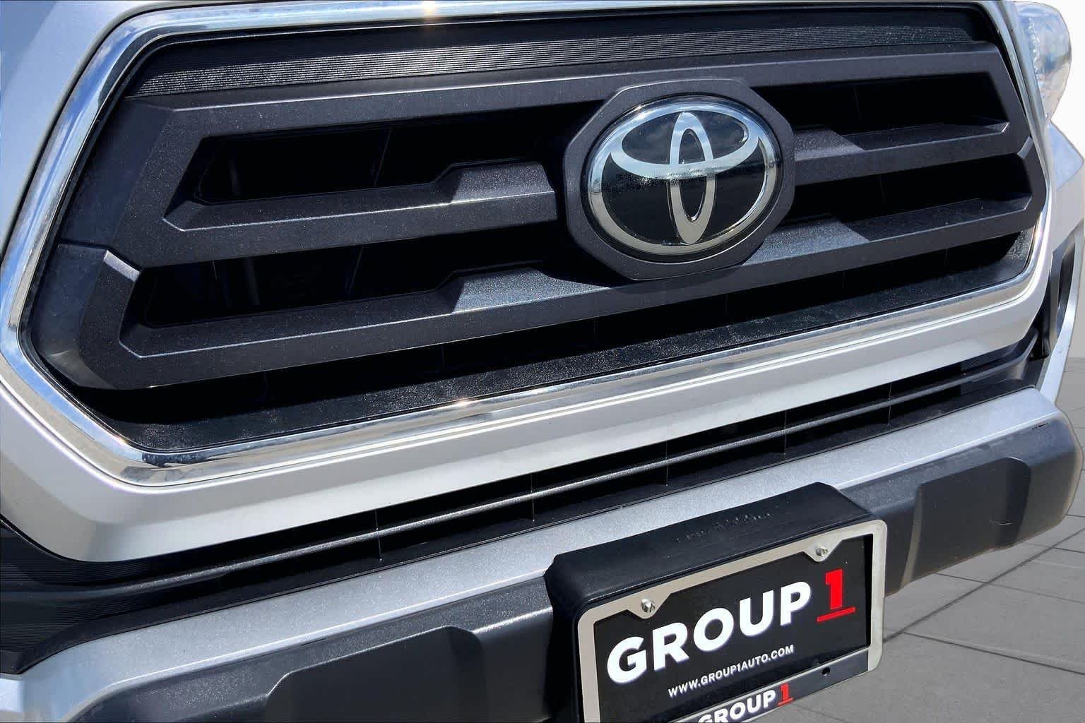 Used 2022 Celestial Silver Metallic Toyota SR5 image 29