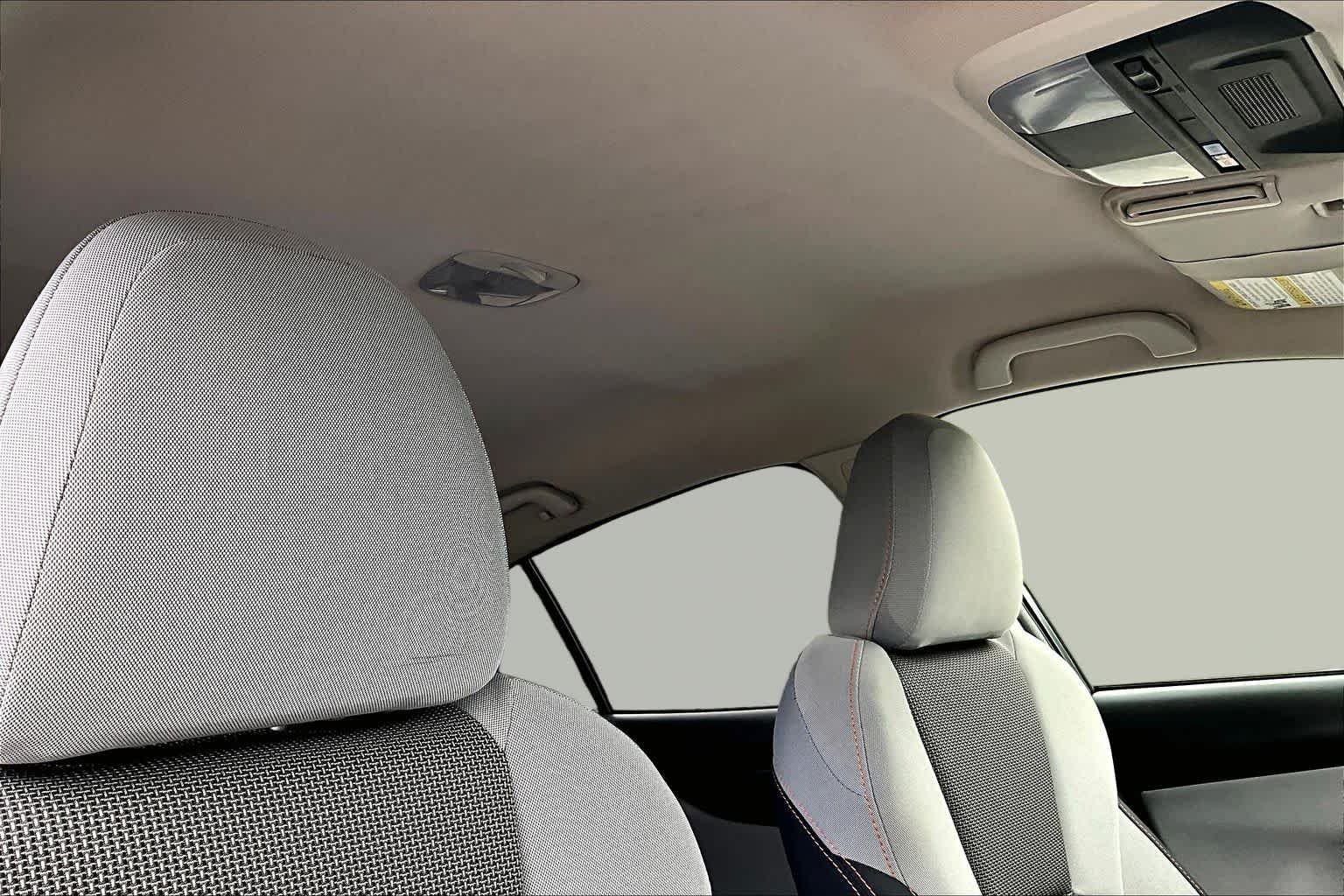 Used 2018 Dark Gray Metallic Subaru Premium image 14