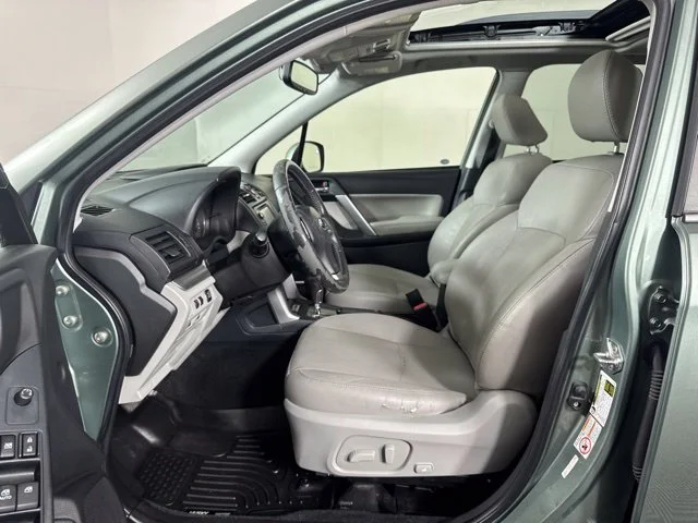 Used 2015 Green Subaru 2.5i Limited image 11