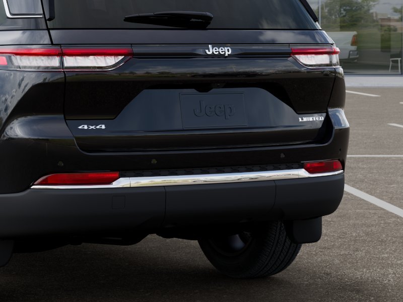 New 2026 Diamond Black Crystal Pearl-Coat Exterior Paint Jeep Limited image 39