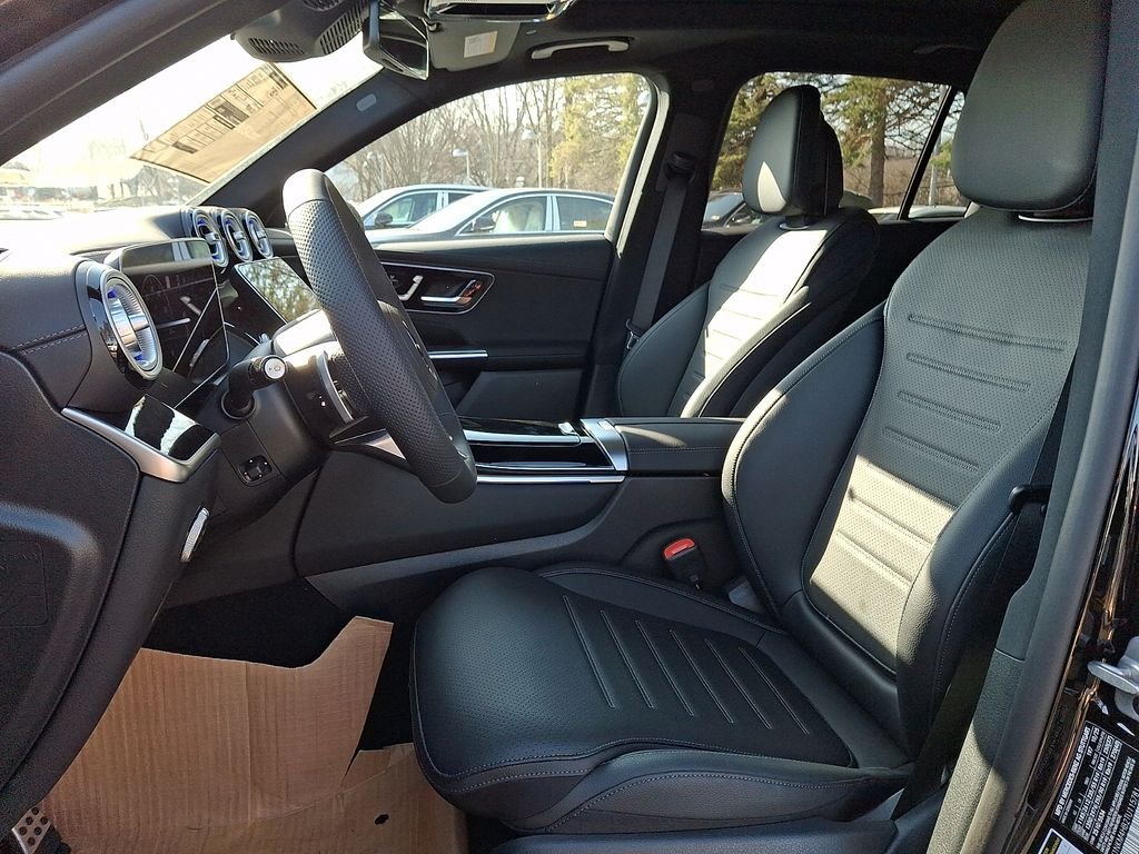 New 2026 Obsidian Black Metallic Mercedes-Benz GLC 300 image 13