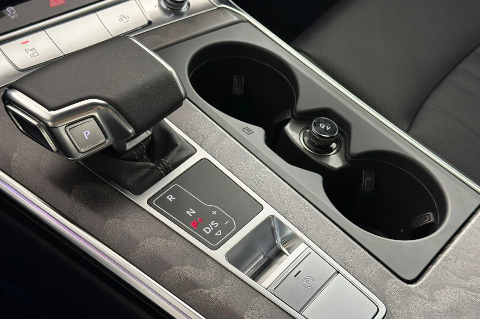 Used 2025 Mythos Black Metallic Audi Premium 55 TFSI quattro image 20