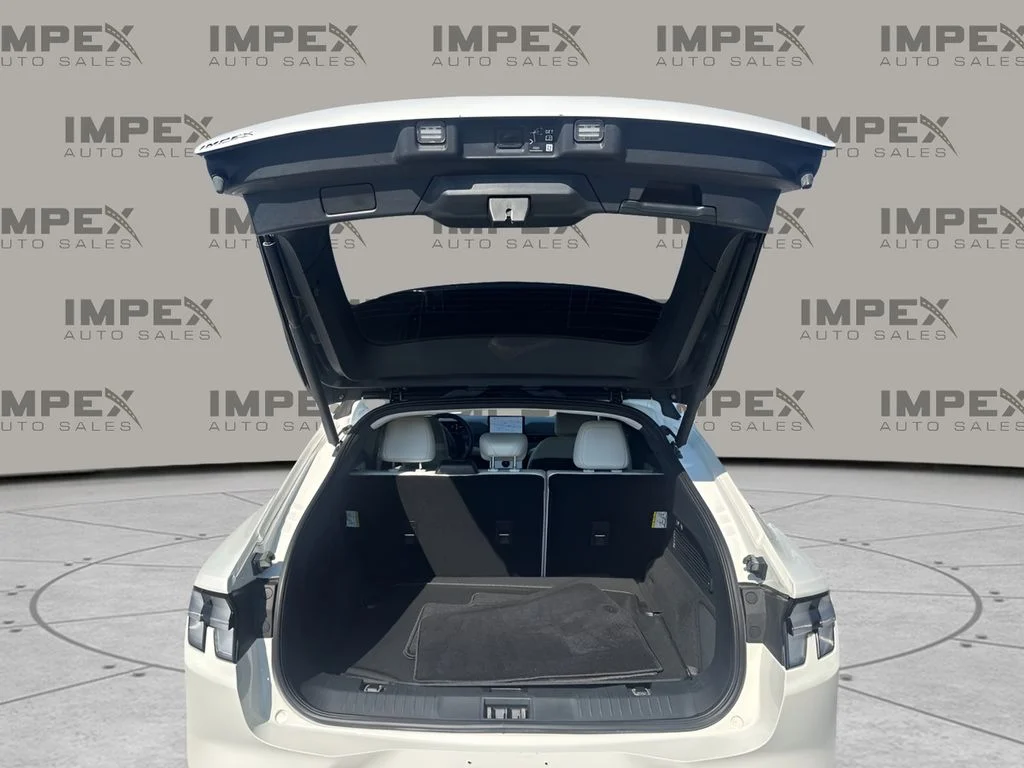 Used 2025 White Ford Premium image 29