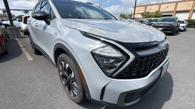 Used 2023 Gray Kia X-Line image 7
