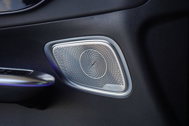 New 2026 Graphite Grey Metallic Mercedes-Benz GLC 300 image 45