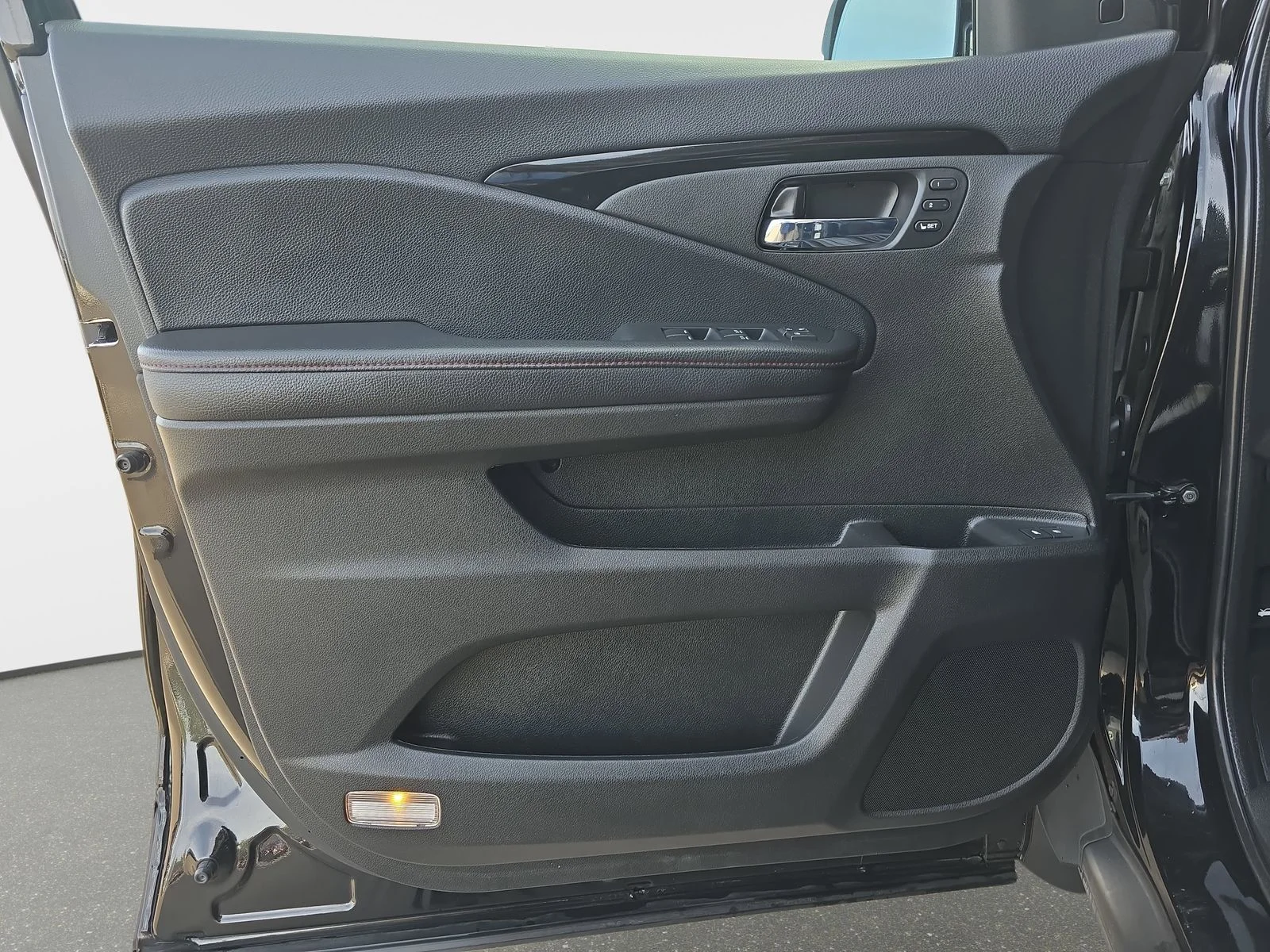 2022 Honda Pilot Black Edition - Photo 26