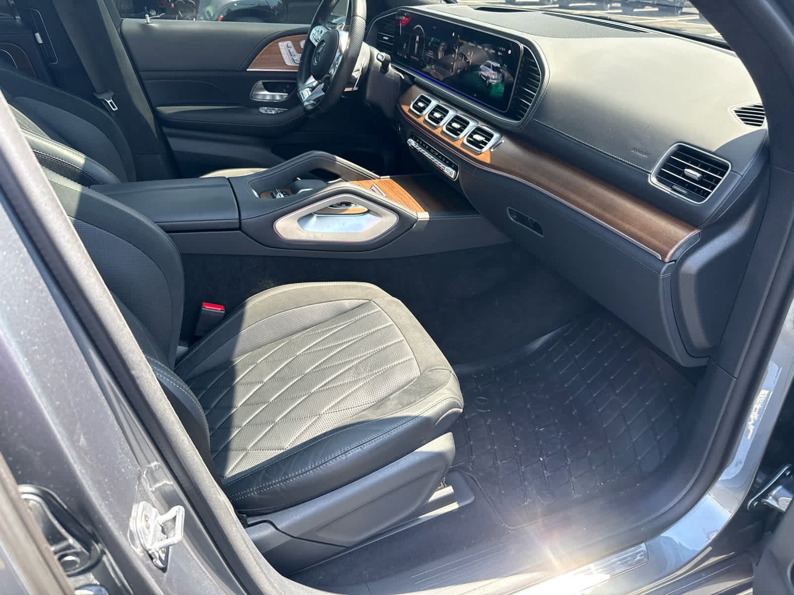 Used 2023 Selenite Grey Metallic Mercedes-Benz AMG® GLE 63 S image 7