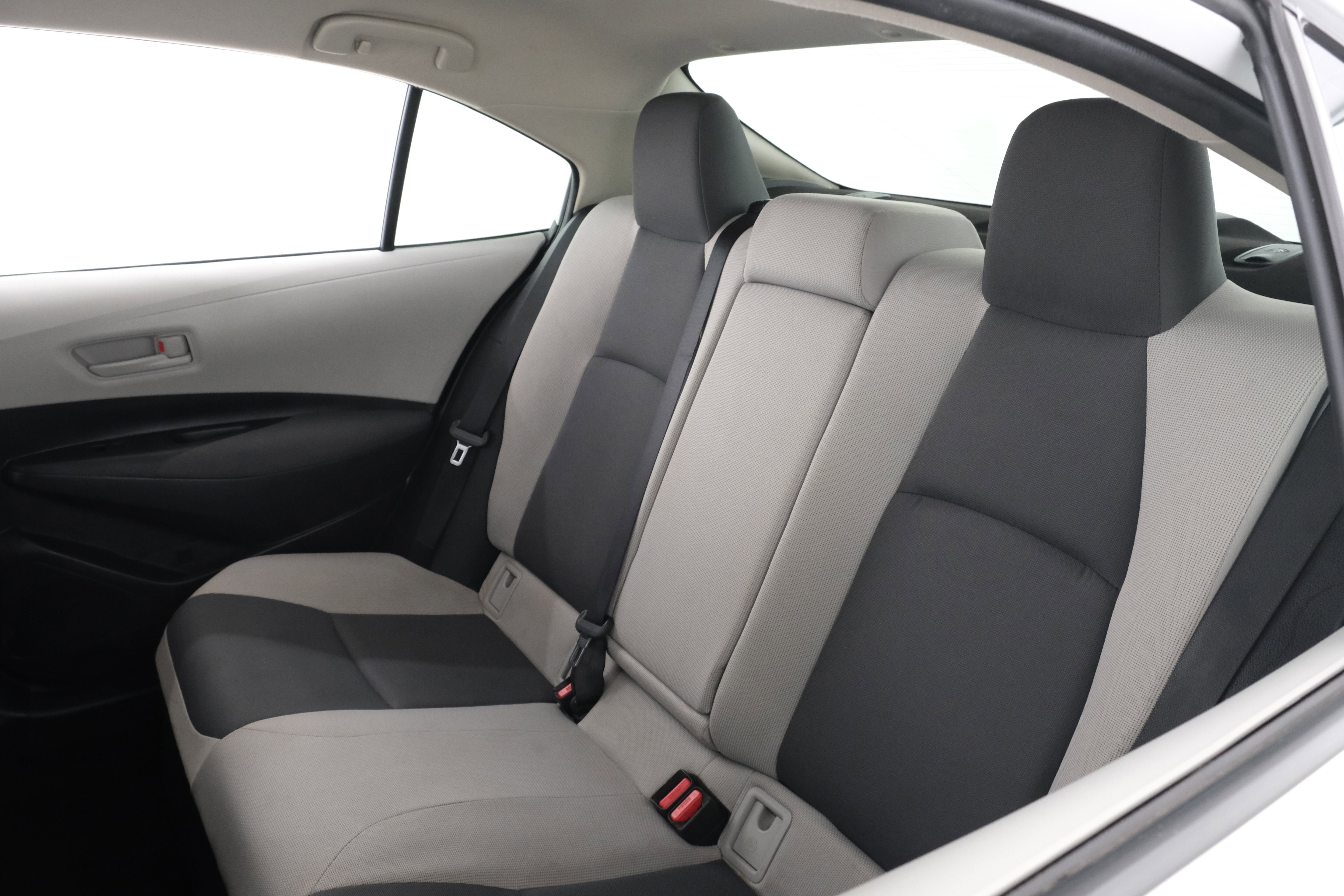 2024 Toyota Corolla LE - Photo 35