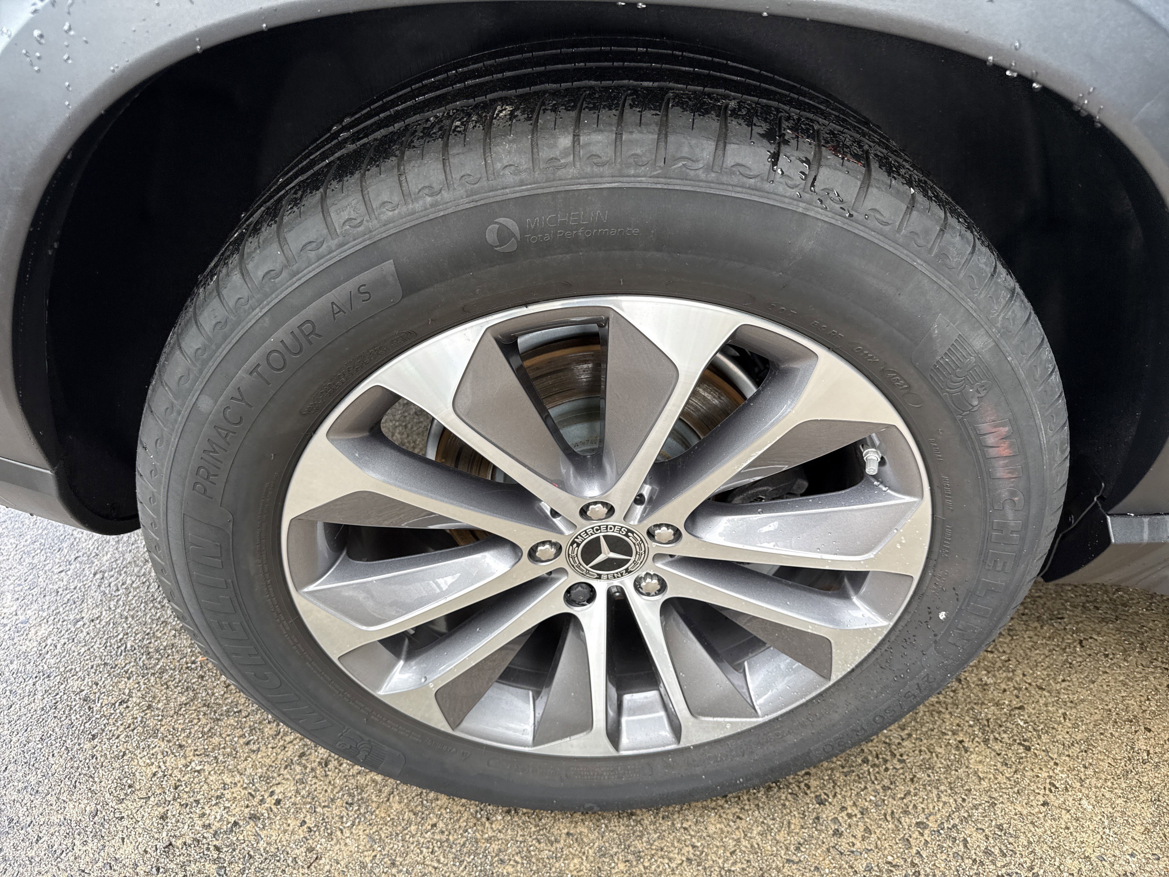 Used 2022 Gray Mercedes-Benz GLE 350 image 17