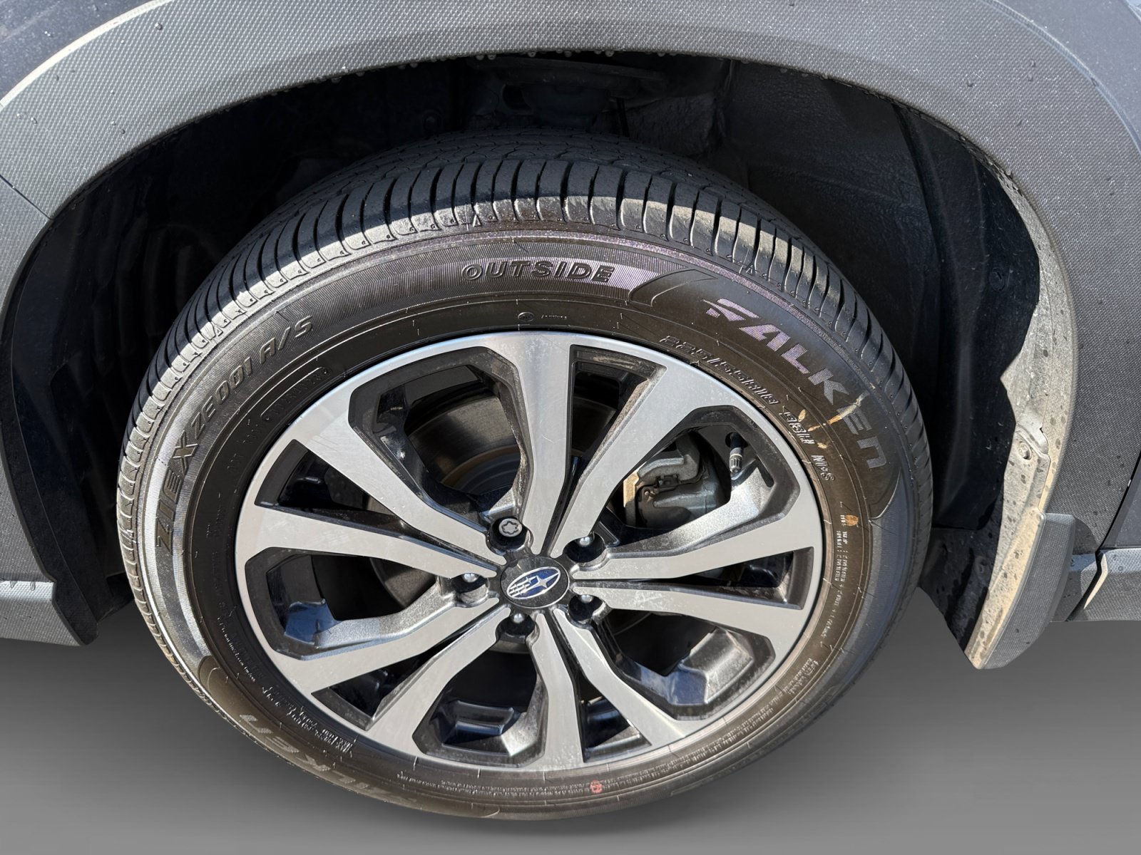 Used 2024 Gray Metallic Subaru Limited image 9