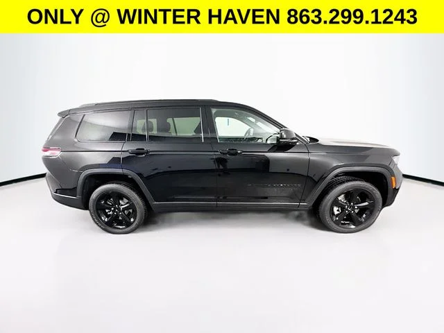 Used 2025 Black Jeep Altitude X image 8
