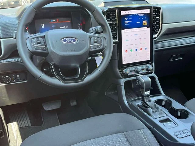 New 2026 Oxford White Ford XLT image 13