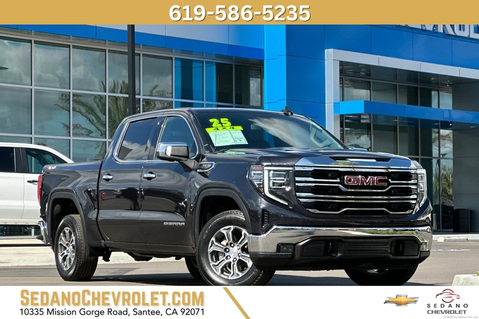 2025 GMC Sierra 4WD Crew Cab Short Box SLT's photo