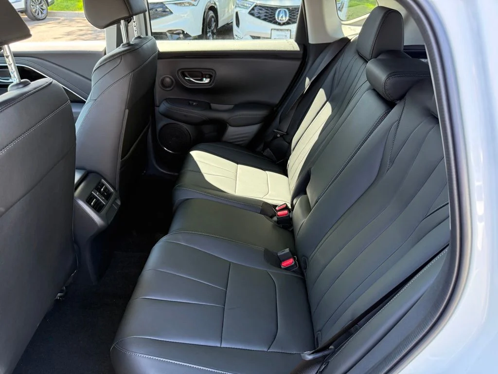 New 2026 Platinum White Pearl Acura Base image 15
