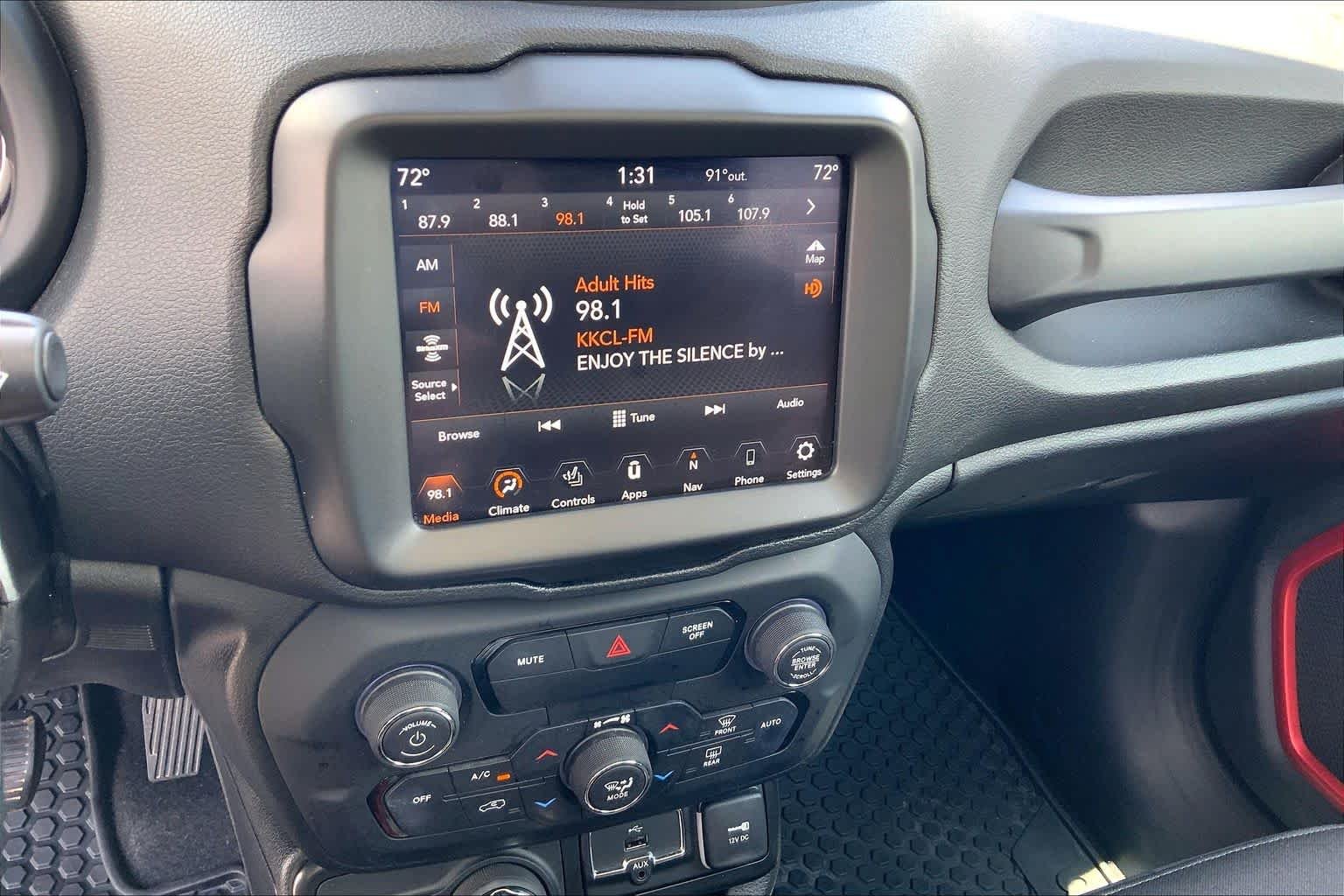 Used 2020 Sting-Gray Clearcoat Jeep Trailhawk image 34