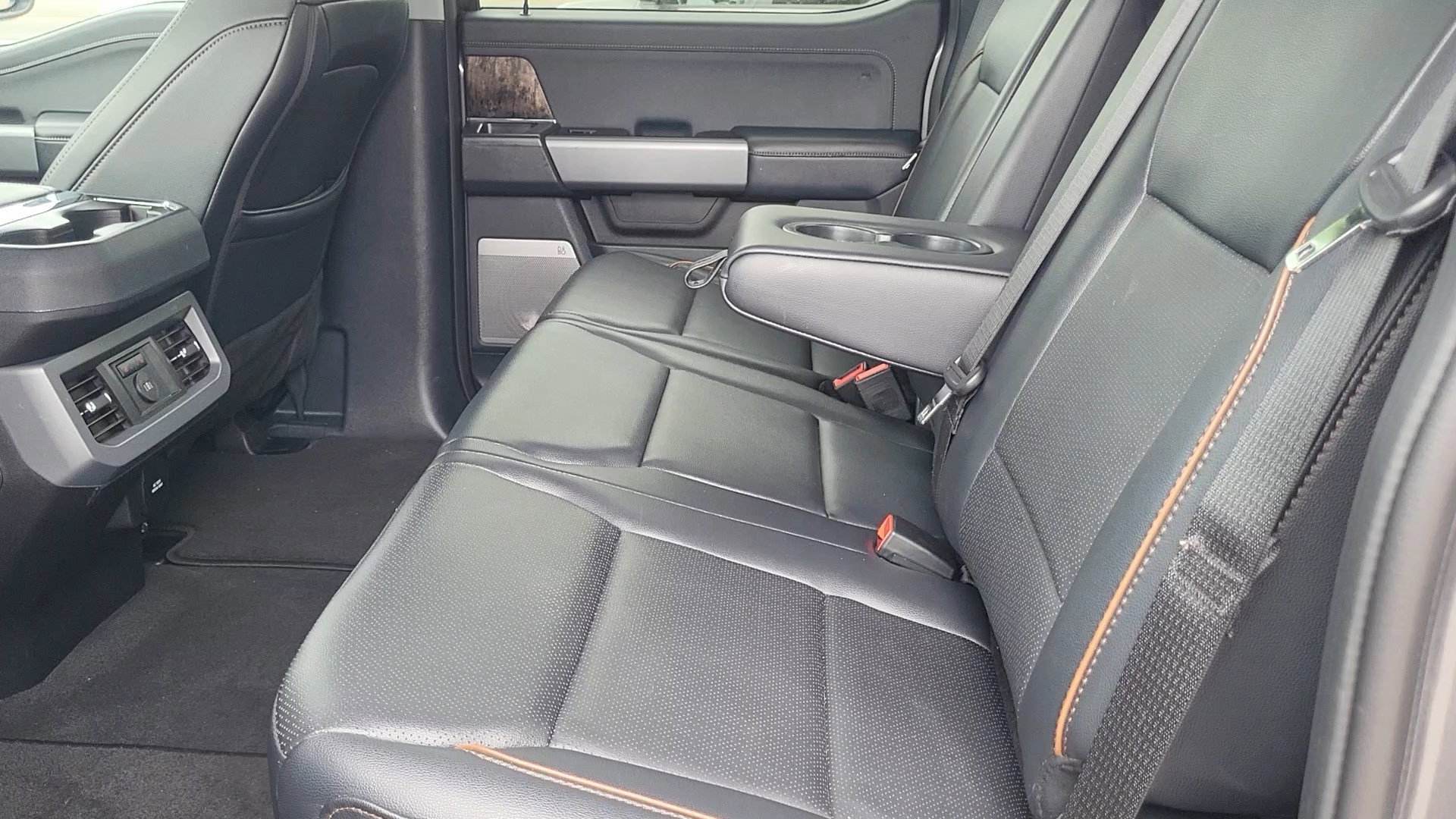 Certified Used 2025 Gray Metallic Ford LARIAT image 16