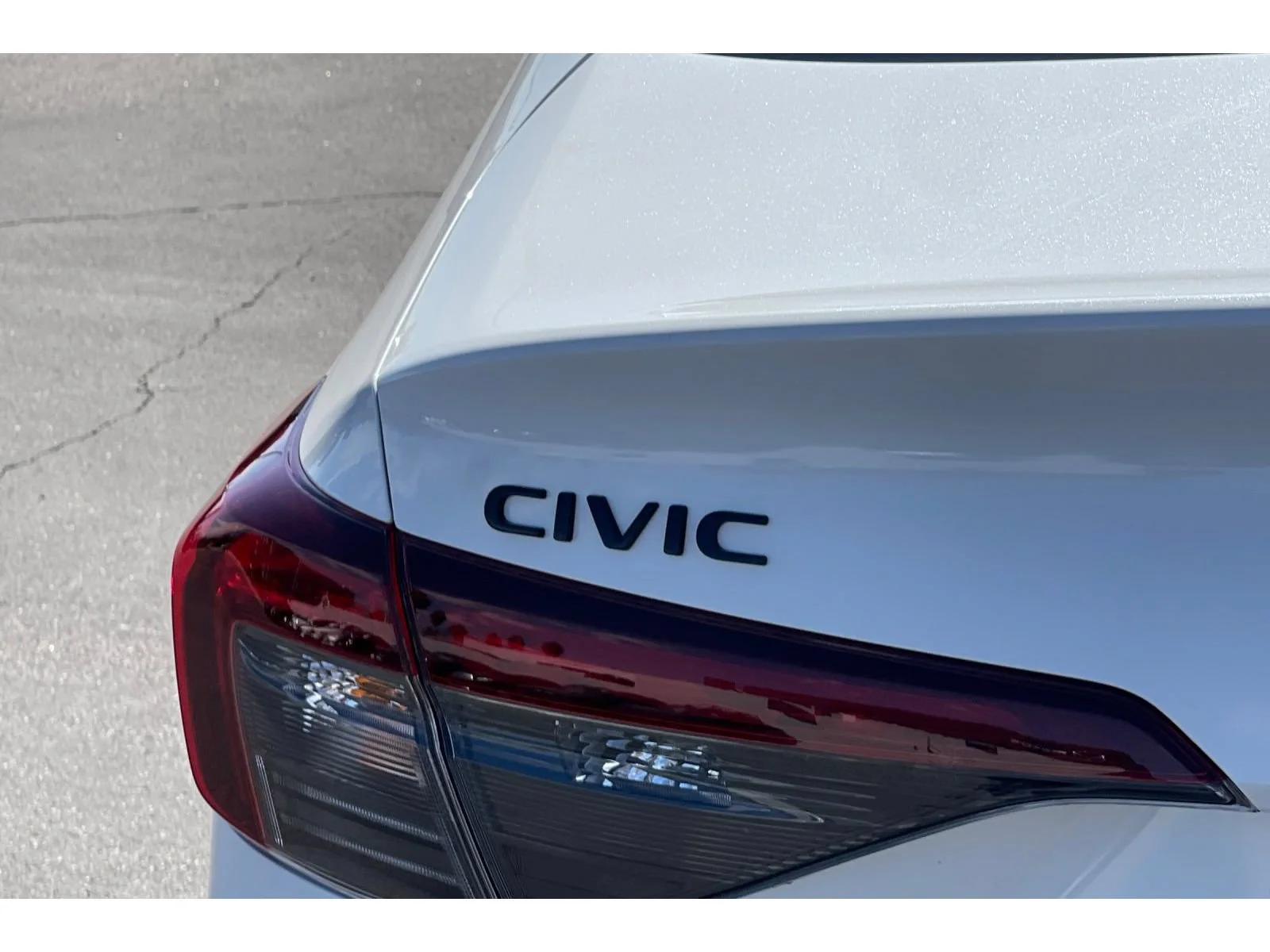 Used 2026 Platinum White Pearl Honda 2WD Sport Hybrid image 41