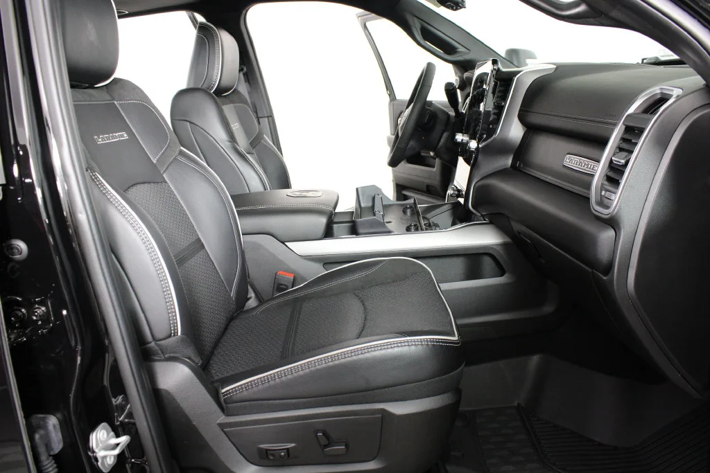 Used 2025 Diamond Black Ram Laramie image 17