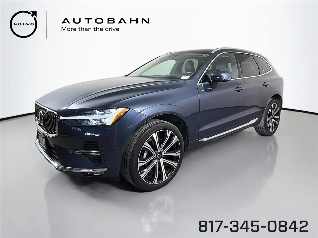 2023 Volvo XC60 B5 Ultimate Bright Theme AWD's photo