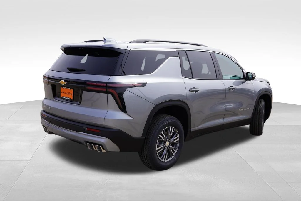 2026 Chevrolet Traverse LT - Photo 3
