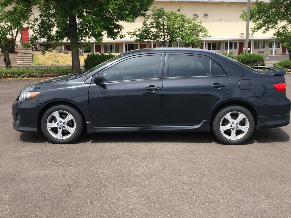 Used 2013 Black Toyota S image 3